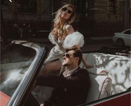 Фотосессия с ретро автомобилем так нас вдохновила, что мы решили сделать ещё один фото проект. 05