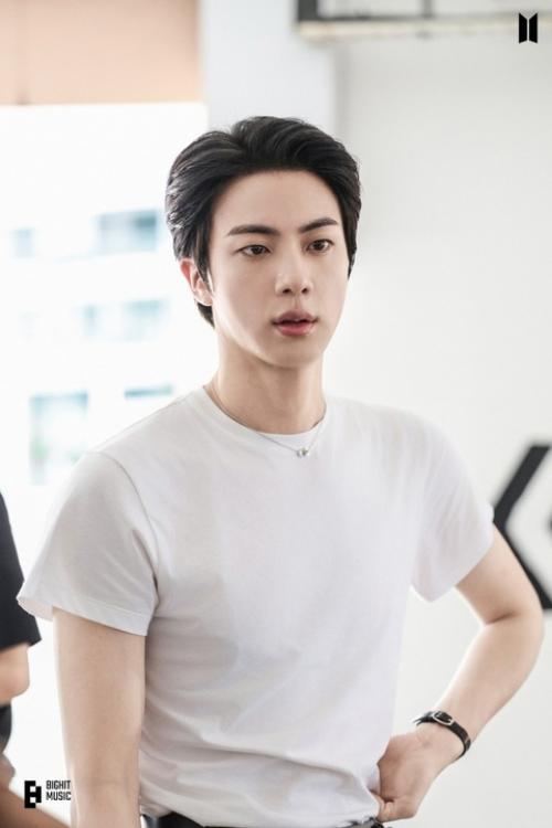 200525: джин из BTS за кадром клипа DON'T SAY YOU Love ME. 07