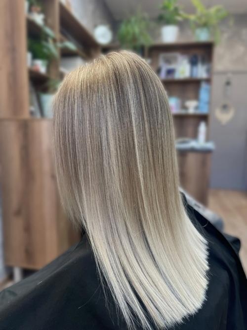 Работа мастера Екатерины, окрашивание в технике шатуш. 03 Работа мастера Екатерины, окрашивание в технике шатуш. 03