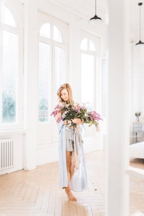 До конца этой недели ещё есть возможность устроить такую воздушную живописную съёмку с большим букетом сирени? 05