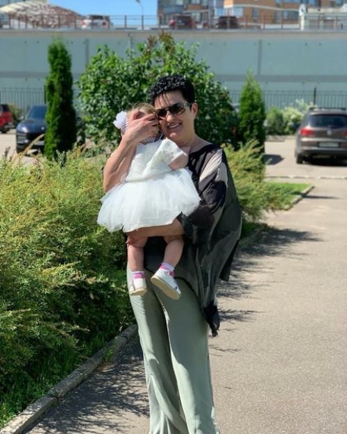 Очень красивая и женственная актриса Светлана ивановапрекрасно, когда мы вместе! 01