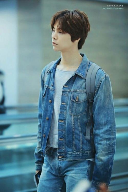 Soompi 10 лучших нарядов Джонни из NCT 127 на сцене и за её пределами, чтобы вдохновить вас на ваш следующий образ. 04 Soompi 10 лучших нарядов Джонни из NCT 127 на сцене и за её пределами, чтобы вдохновить вас на ваш следующий образ. 04