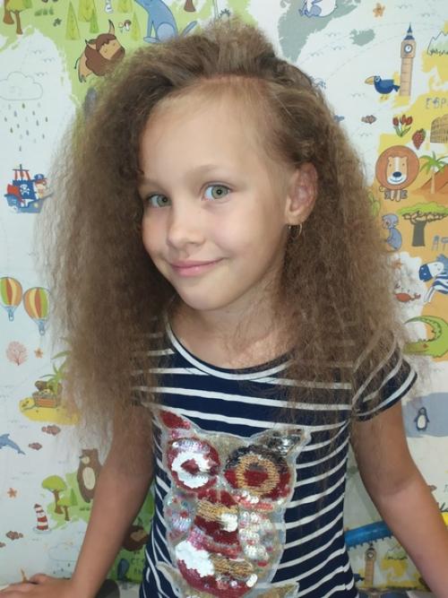 Аафрокосы до и после конечно при виде этой страсти возникает вопрос, а не заплести ли косички ребенку и со скольки лет можно заплетать афрокосички? 03