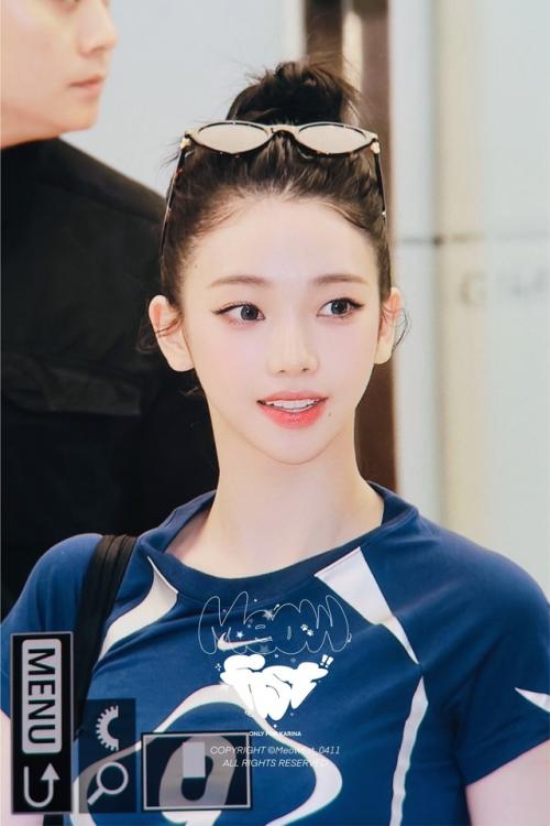 290725: форма головы Карины похожа на перепелиное яйцо. 08 290725: форма головы Карины похожа на перепелиное яйцо. 08