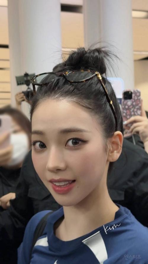 290725: форма головы Карины похожа на перепелиное яйцо. 04 290725: форма головы Карины похожа на перепелиное яйцо. 04