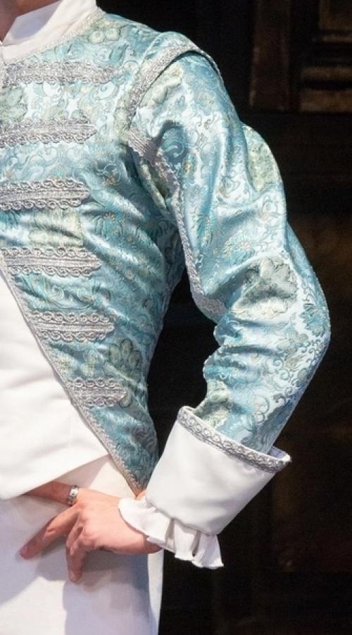 Уснула в барокко, проснулась в рококо: 04