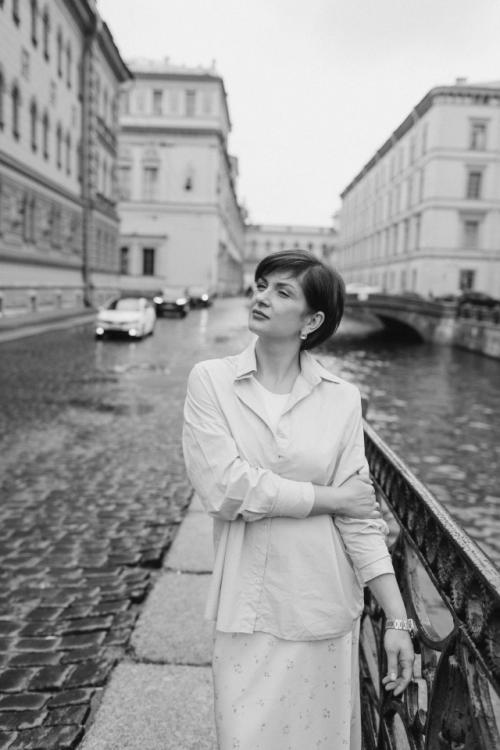 В том случае, если у вас новая стрижка (как у маши), вам точно нужна фотосессия! 02
