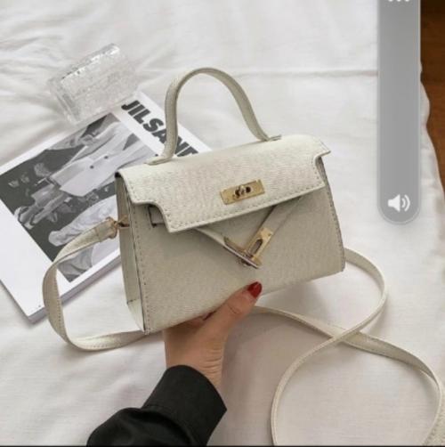 Мы представляем вам превосходную атласную пижаму 7 в 1, которая станет идеальным дополнением вашей коллекции ночной и домашней одежды. 05 Мы представляем вам превосходную атласную пижаму 7 в 1, которая станет идеальным дополнением вашей коллекции ночной и домашней одежды. 05