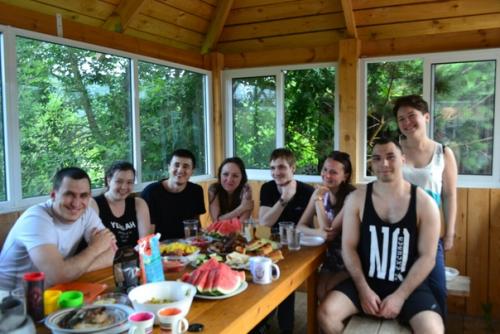 Наш выпускной был Немного не таким, каким мы его себе представляли: без шикарных платьев, причёсок и т. п, но как же душевно всё прошло. 09