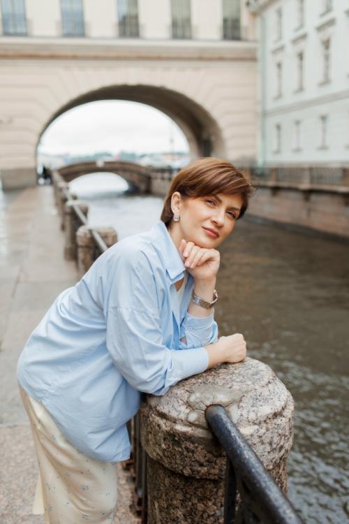 В том случае, если у вас новая стрижка (как у маши), вам точно нужна фотосессия! 07