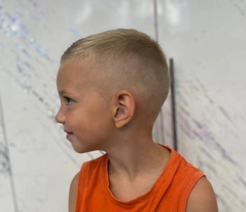 Вот и в школу наши замечательные дети! 01