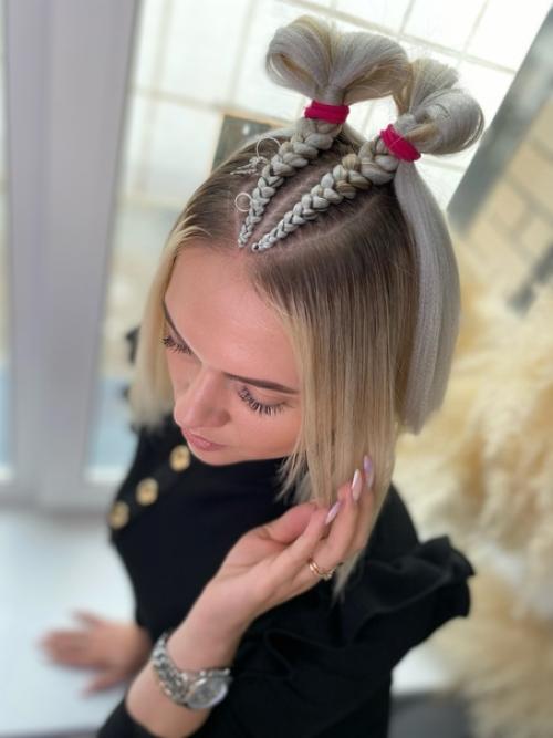 Мини причёска - два рожка с добавлением канекалона. 05