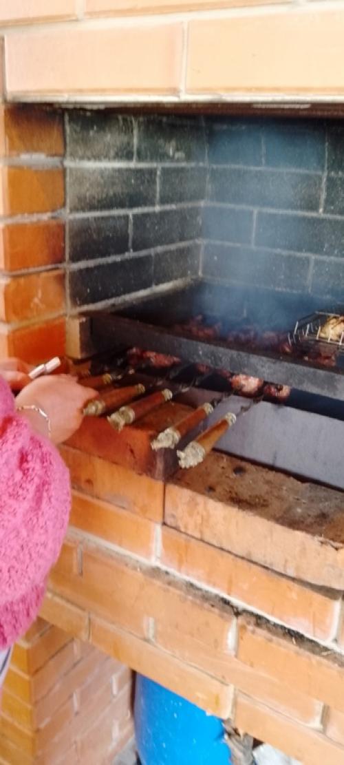 Шашлычок под коньячок или без прически и макияжа. 06 Шашлычок под коньячок или без прически и макияжа. 06