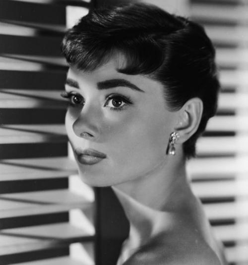 5 культовых причесок знаменитостей ХХ века. 03