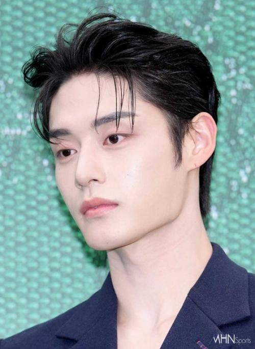 220823: журналисткие фото вижуалов 4-го поколения. 09