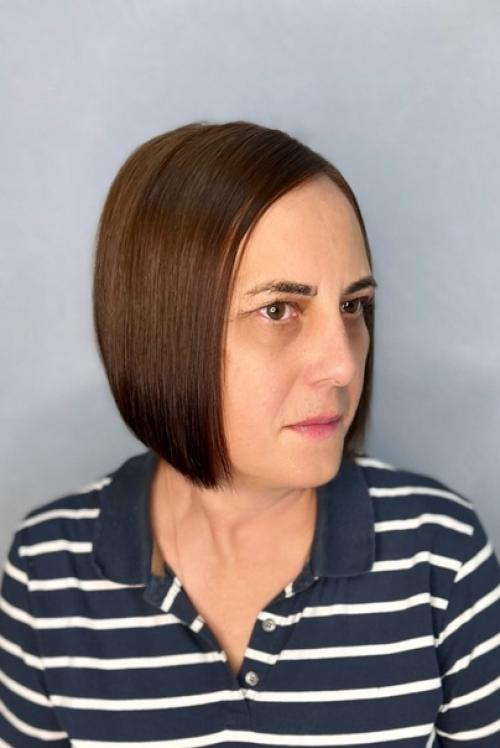 Создаю красоту.  Модное каре не подвластно времени и не имеет ограничений, превосходно преображая женщин в элегантном возрасте. 01