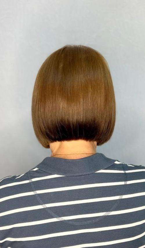 Создаю красоту.  Модное каре не подвластно времени и не имеет ограничений, превосходно преображая женщин в элегантном возрасте. 03