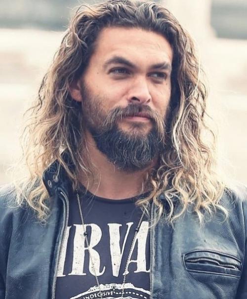 Как вы к мужчинам с длинными волосами относитесь. 01