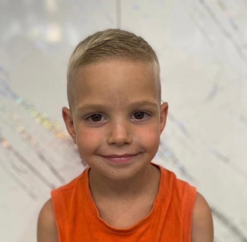 Вот и в школу наши замечательные дети! 02