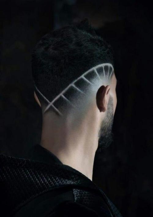 Тренды.  Модная короткая мужская стрижка еще короче и еще выразительнее стала. 01