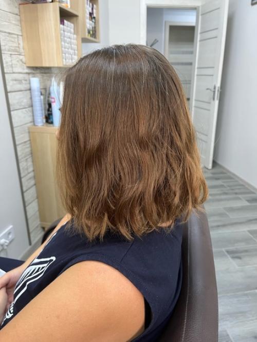 Мария через год вновь решила сделать биозавивку. 02