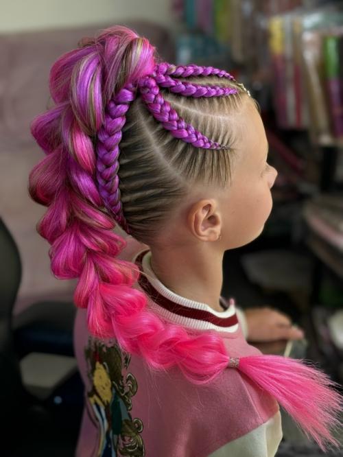 Трудно показать прическу с лучшей стороны, когда у нее все стороны лучшие. 04