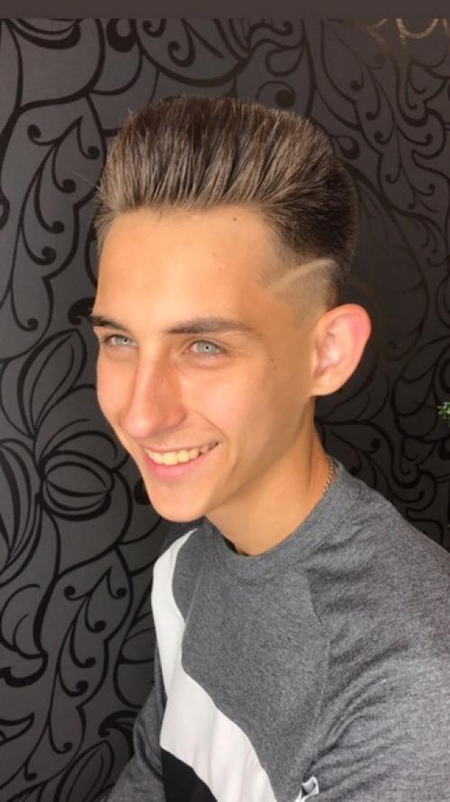 Стильный образ мужчины, который следит за собой, немыслим без хорошей стрижки и прически. 02