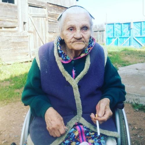 Скорблю, люблю бесконечно, помню. 03