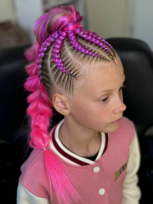 Трудно показать прическу с лучшей стороны, когда у нее все стороны лучшие. 03