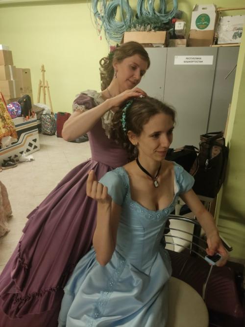 16 сентября отмечается необычный праздник - день завитушек, кудряшек, локонов, волют и вензелей. 05