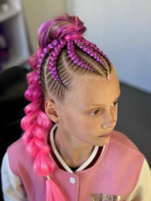 Трудно показать прическу с лучшей стороны, когда у нее все стороны лучшие. 01