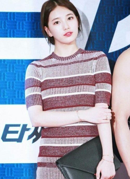 Пользователи сети критикуют Сюзи, за плохой макияж и прическу. 01