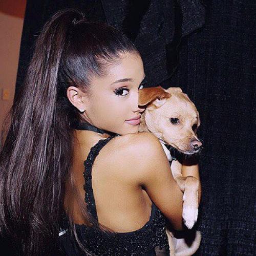 Кудряшка Ариана гранде: певица показала свою настоящую прическу. 01