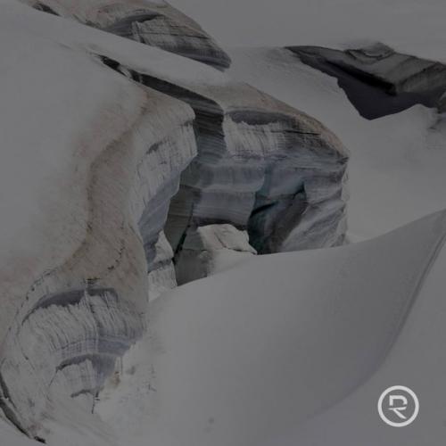 Какими преимуществами обладает глина по сравнению с другими средствами для укладки? 03