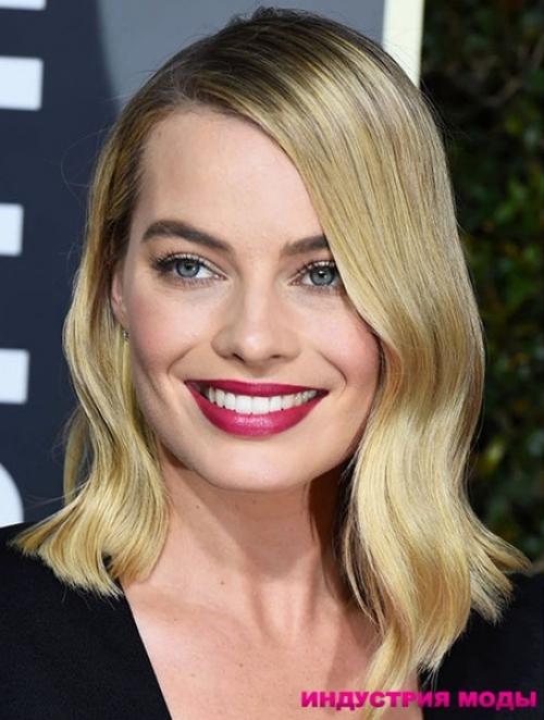 Модная стрижка боб - каре очень универсальна и имеет множество вариантов. 04