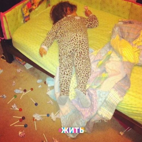 Каждые родители знают, что если вдруг стало тихо доме, где есть ребенок, то точно будет сюрприз. 03