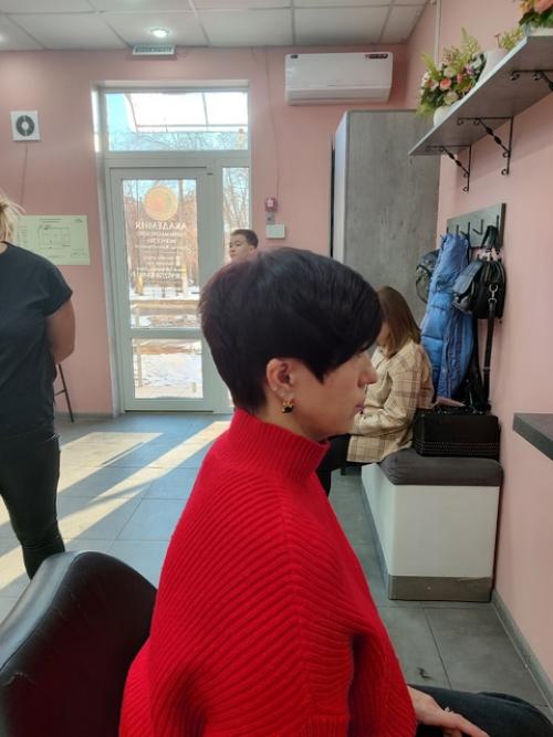 1. стрижка боб - это беспроигрышный вариант прически, так как можно быть одновременно элегантной и дерзкой. 03