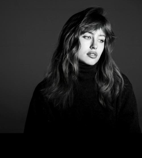 Возлюбленная тимати поделилась архивными фото 2016-17 года. 02