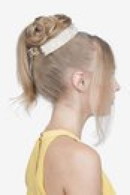 Прическа в стиле 60-х гг Бабетта. 08 Прическа в стиле 60-х гг Бабетта. 08