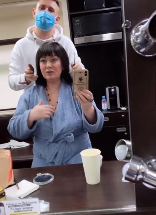 Растолстевшая как Собака: Лариса Гузеева набрала вес за новогодние праздники. 01