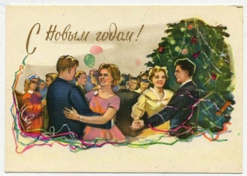 По открыткам, иллюстрациям и фото можно определить время. 07