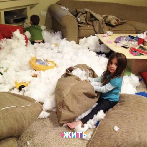 Каждые родители знают, что если вдруг стало тихо доме, где есть ребенок, то точно будет сюрприз. 09