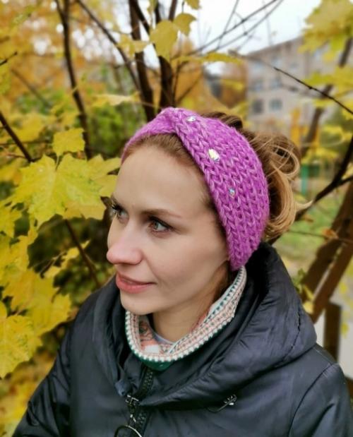 Женские вязаные повязки всегда пользовались популярностью среди представительниц слабого пола. 2019. 04