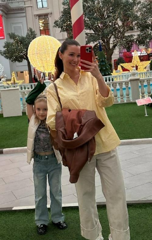 Дети анастасии Заворотнюк вместе проводят время. 02