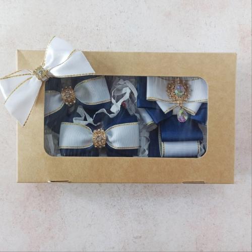 Красивые бантики с полочки номер 51 могут порадовать как маленькую принцессу, так юную леди. 01