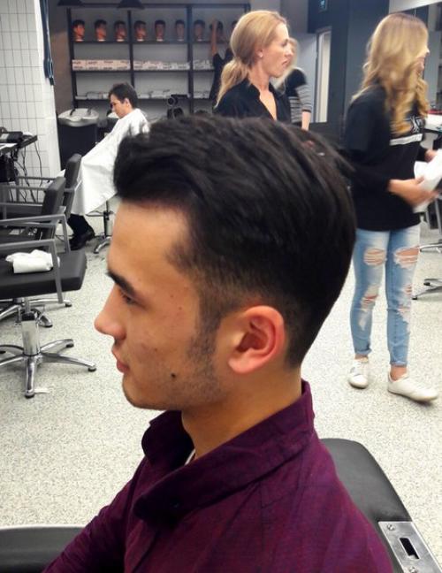 Ребята!  Есть отличная возможность сделать себе классную прическу головы и не менее клевое оформление бороды? 02