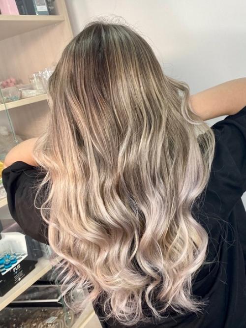 Самое модное окрашивание Airtouch - подойдет почти всем, вне зависимости от длины волос и цвета. 01 Самое модное окрашивание Airtouch - подойдет почти всем, вне зависимости от длины волос и цвета. 01