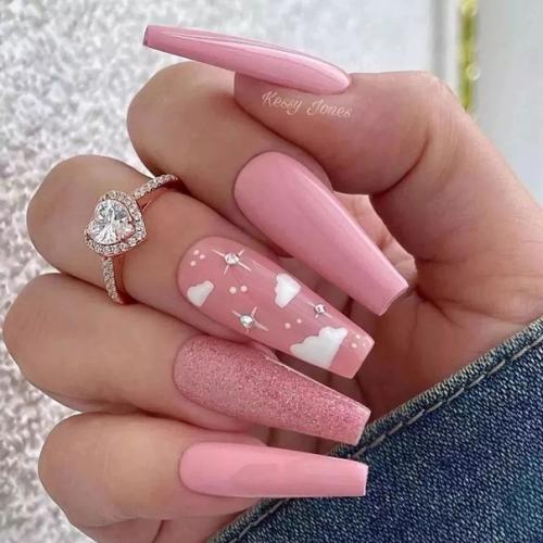 Идеи для тех, кто любит длинные ноготки и выделяться. 08