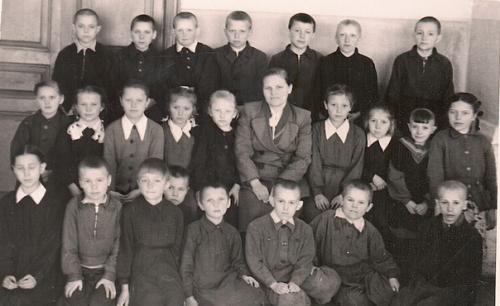 Мой первый учитель - заслуженный учитель школы Рсфср - Евдокия Ивановна силачева. 03