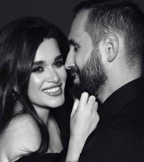 Бородина в своем блоге новыми снимками с мужем поделилась. 02